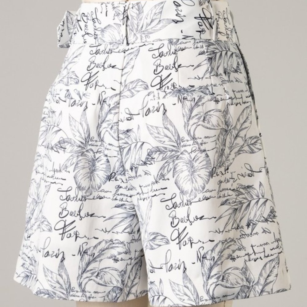 Belted High Waist Print Shorts - Picture 4 of 14